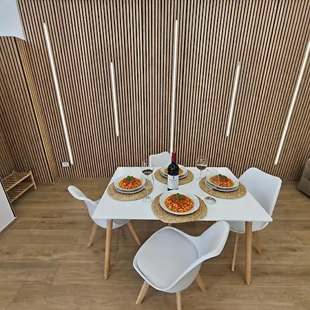 L'ottantatre Apartment