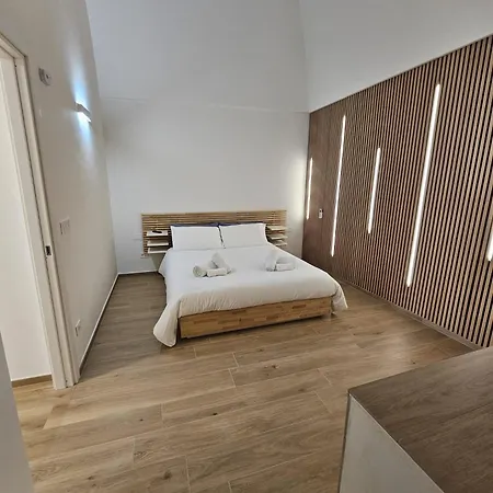 Apartment L'ottantatre